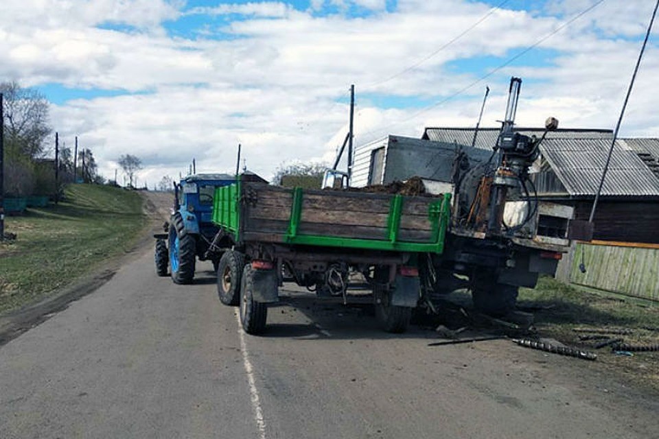 трактор мтз 82. трактор нижнеудинск. село бородинск нижнеудинский район. трактор т-40 лтз. мтз 80 трактор заднюю мос.